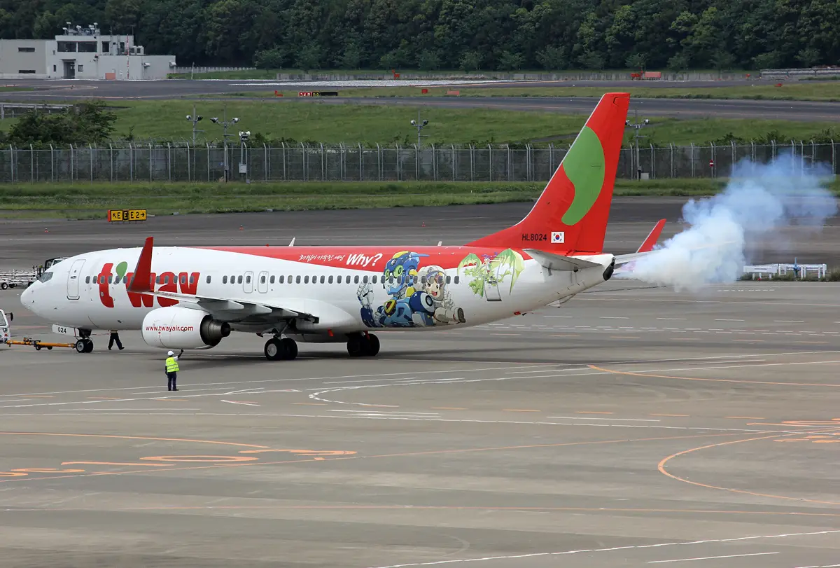 德威航空