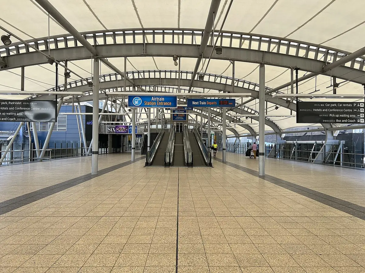 布里斯本（BNE）
