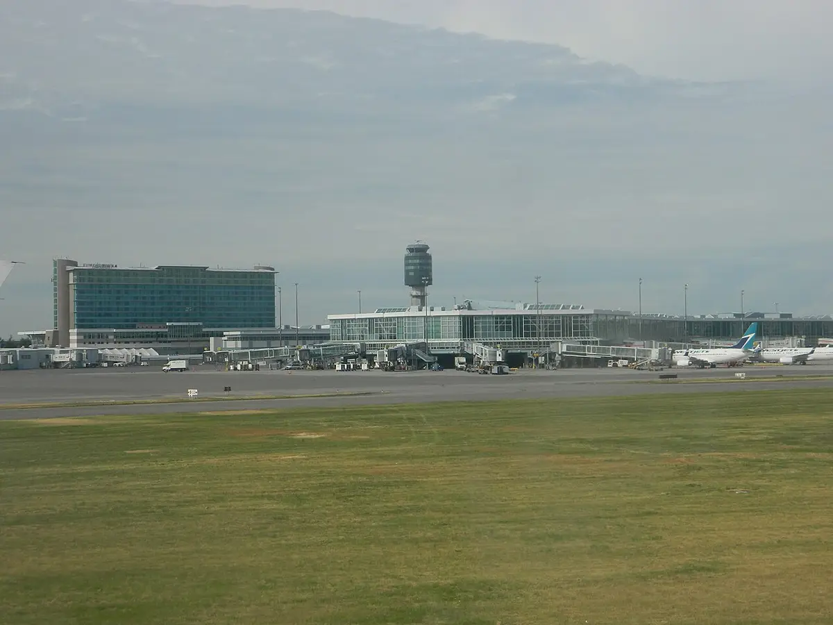 溫哥華（YVR）
